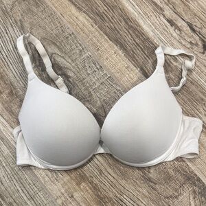 VS White Push-up bra